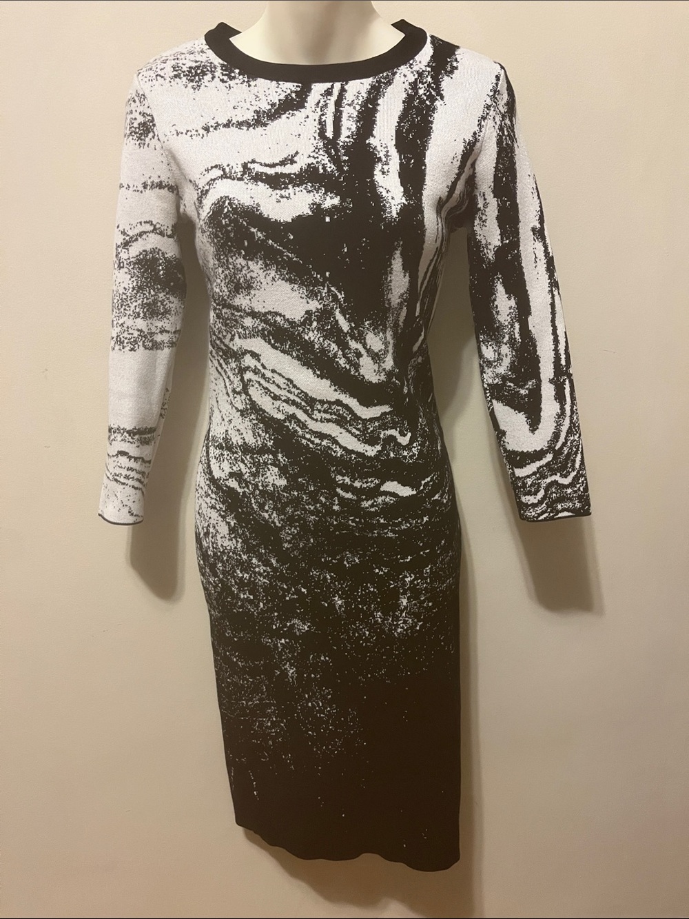 Karen Millen Black and White Marble-Print Long Sleeve Sheath Pencil Dress